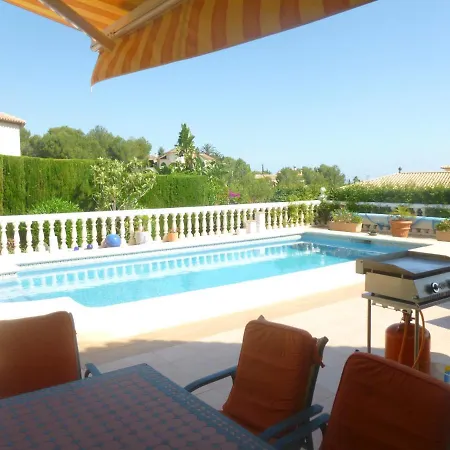 Luxueuse Vila