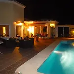 Luxueuse Vila