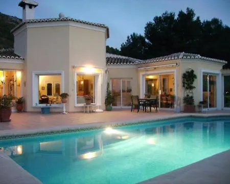 Luxueuse *