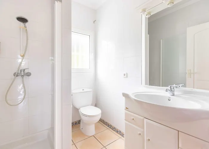 Luxueuse دينايا