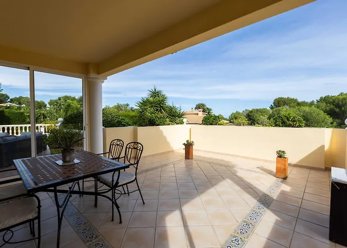 فيلة Luxueuse دينايا